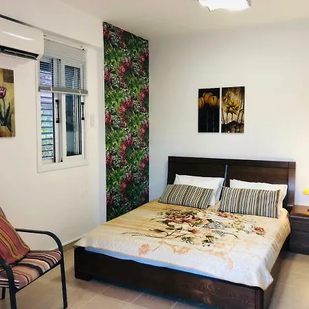 Limnaria Gardens G2 Apartment *
